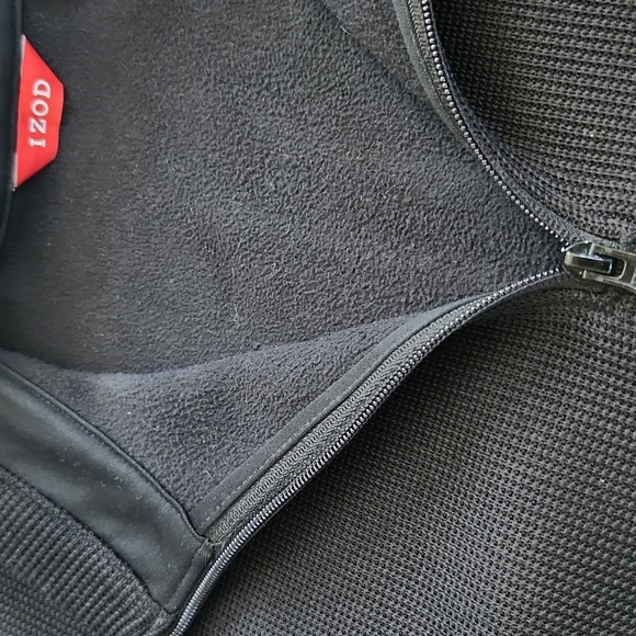 Izod Men's Black Pullover - Picture 5 of 5